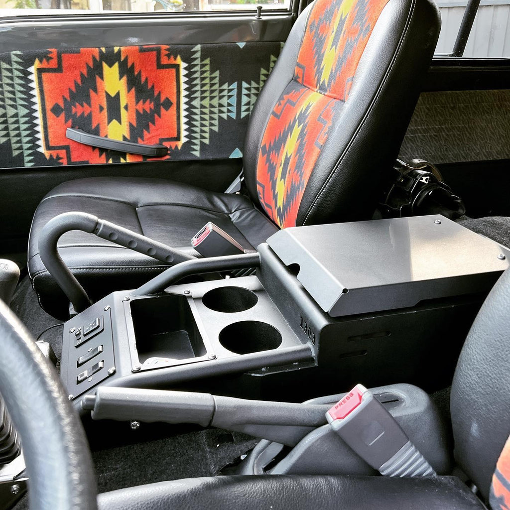 1303 Central console box for Delica L300