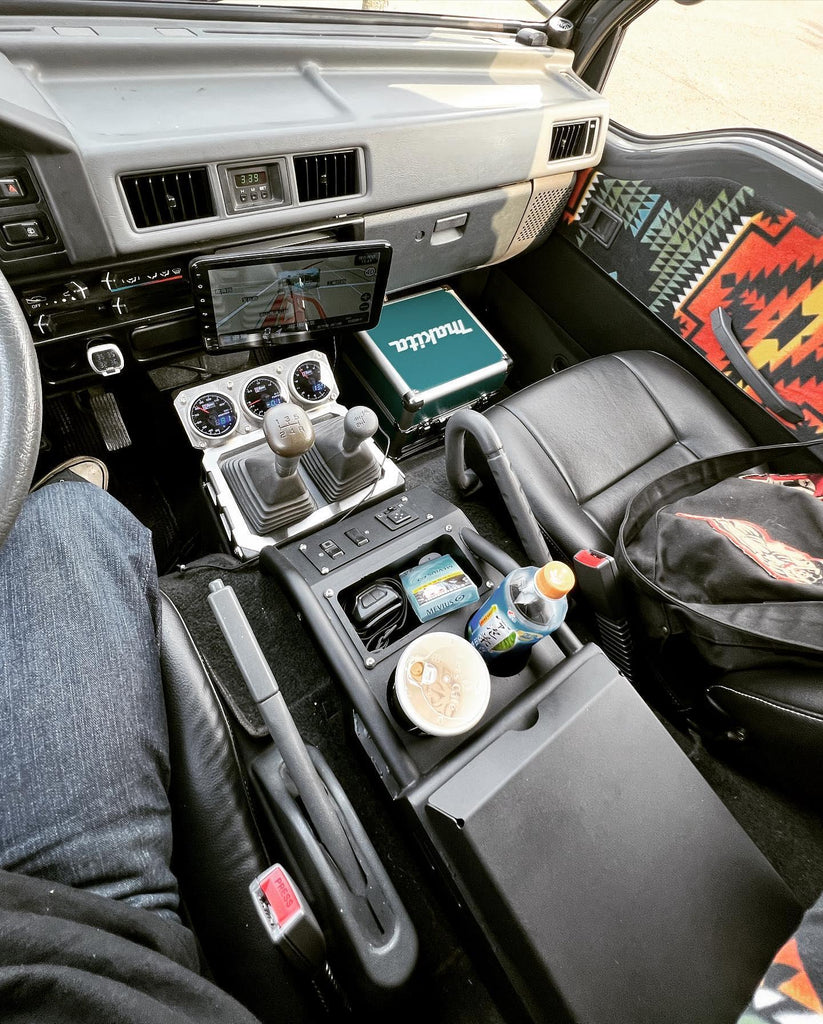1303 Central console box for Delica L300