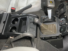 Load image into Gallery viewer, 1303 Central console box for Delica L300
