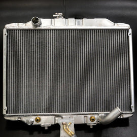 Aluminum enlarged radiator for Delica L300
