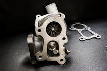 Load image into Gallery viewer, 15T Five-bolt larger ball bearing turbo for Delica L300